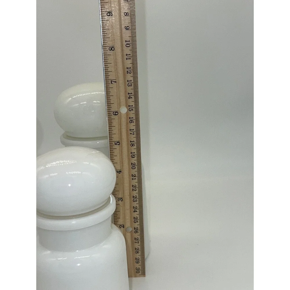 Unbranded vintage set